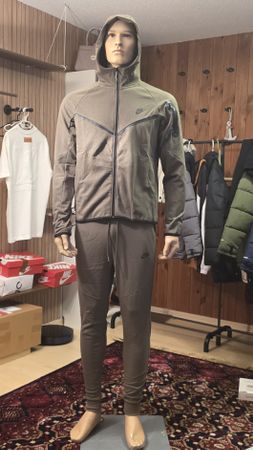 Nike Tech Fleece Trainingsanzug, Khaki, Neu mit Etikett! XXL