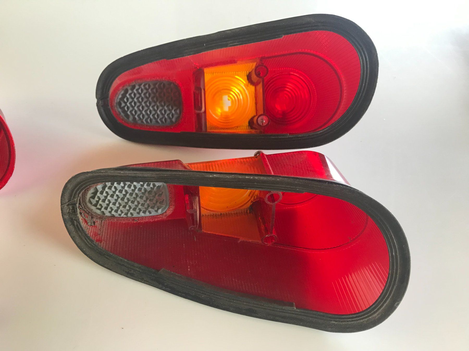 Renault Tutti pezzi di ricambio auto: Rücklichter Renault R4 2 Stück – Usato da Unterramsern venduto da Havana01 3