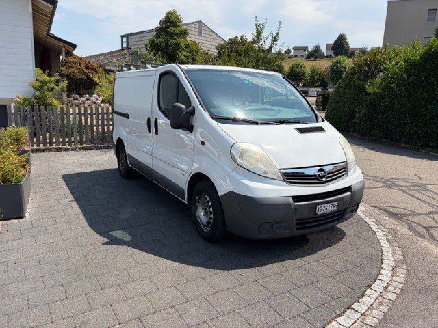Opel Veicoli commerciali: Opel Vivaro 2.0 CDTI Eco – Usato da Rothrist venduto da SchHunWerGmbH 1