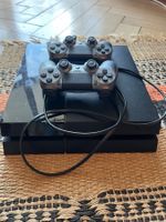 PS 4 + 2 Controller + 6 Spiele