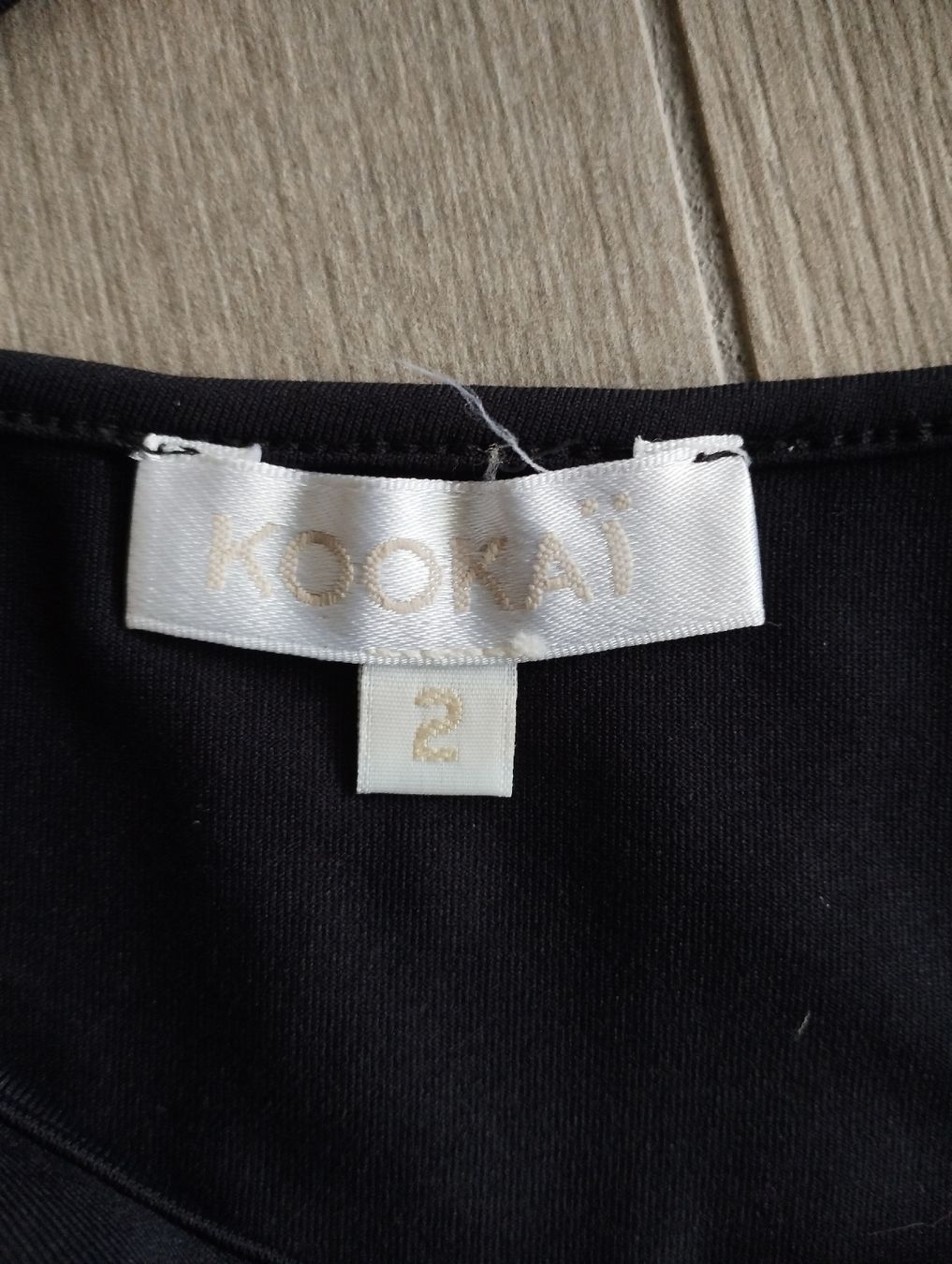 Kookai Tops: Top Kookai noir taille 2  – Gebraucht aus Belmont-sur-Yverdon von Dani-Lynne 2