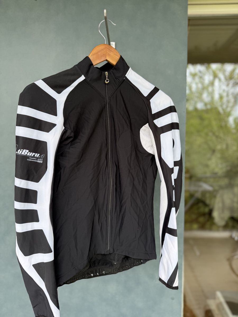 Assos Jacken: ASSOS Velo Jacke Grösse M 🚴🏻‍♂️ – Gebraucht aus Uster von Flummi