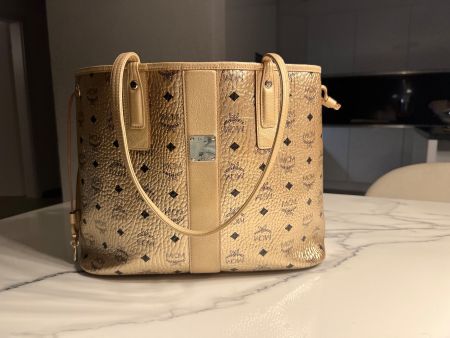 MCM Shopper Tote Bag Visetos Medium Metallic