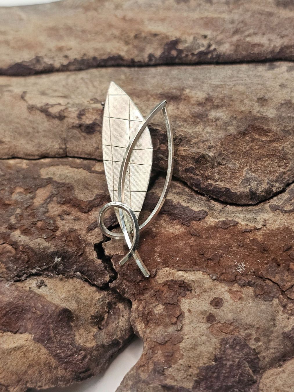 Broschen & Nadeln: Brosche Silber 800 schlicht – Gebraucht aus Zürich von MaisonBelleCachet 1