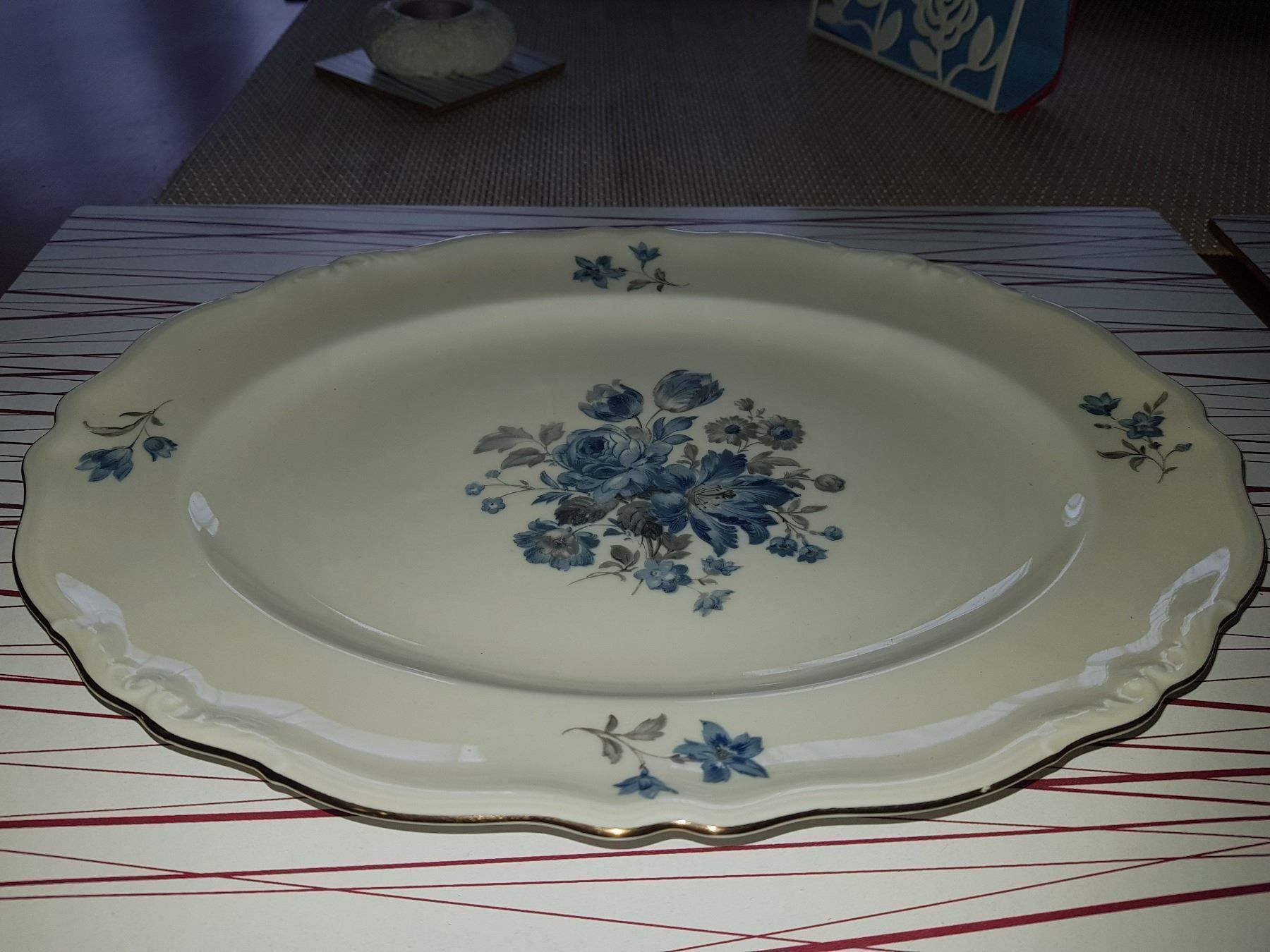 Piatti: assiette ovale EPIAG CZECHOSLOVAKIA – Usato da Cossonay-ville venduto da Super-Price-Quality