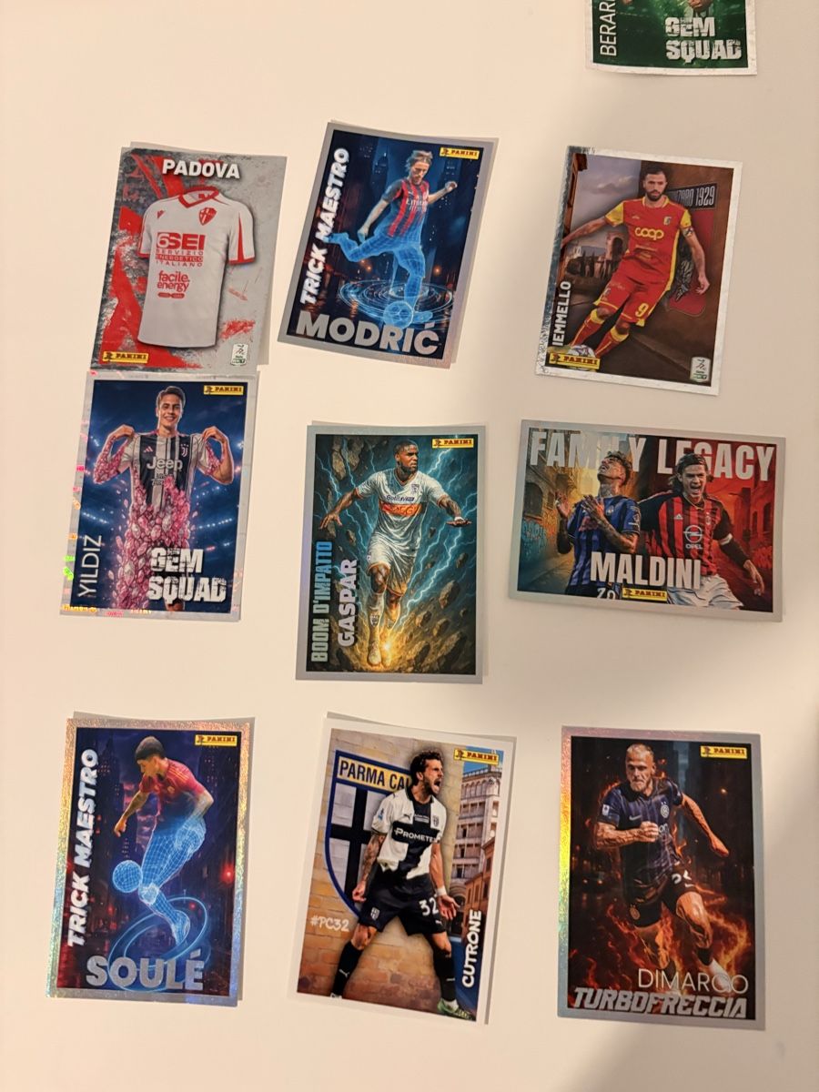 Panini Carte collezionabili: Figurine panini calciatori 2025/26  – Usato da Giubiasco venduto da bulag 1