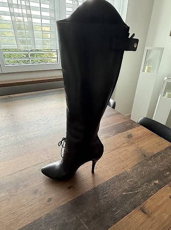 Scarpe da donna: GUCCI Stiefel Gr. 40.5 – Usato da Embrach venduto da Salesa_007