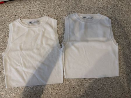 2 Zara Stricktops weiss Grösse S und M guter Zustand