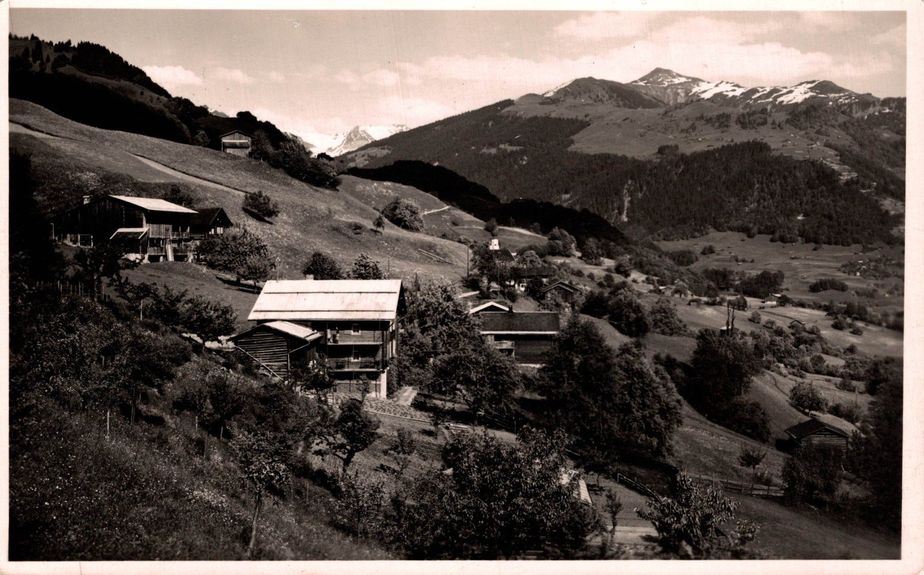 Cartoline postali: Fanas 900 m. – Usato da Bronschhofen venduto da Astore