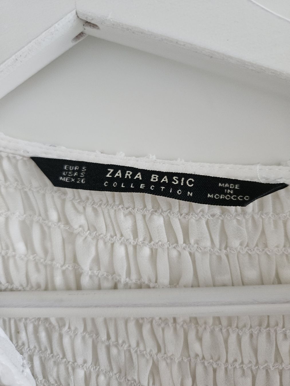Zara Camicette: Zara Basic Bluse weiss mit Rüschen Grösse S – Usato da Wil SG venduto da an_ka 2