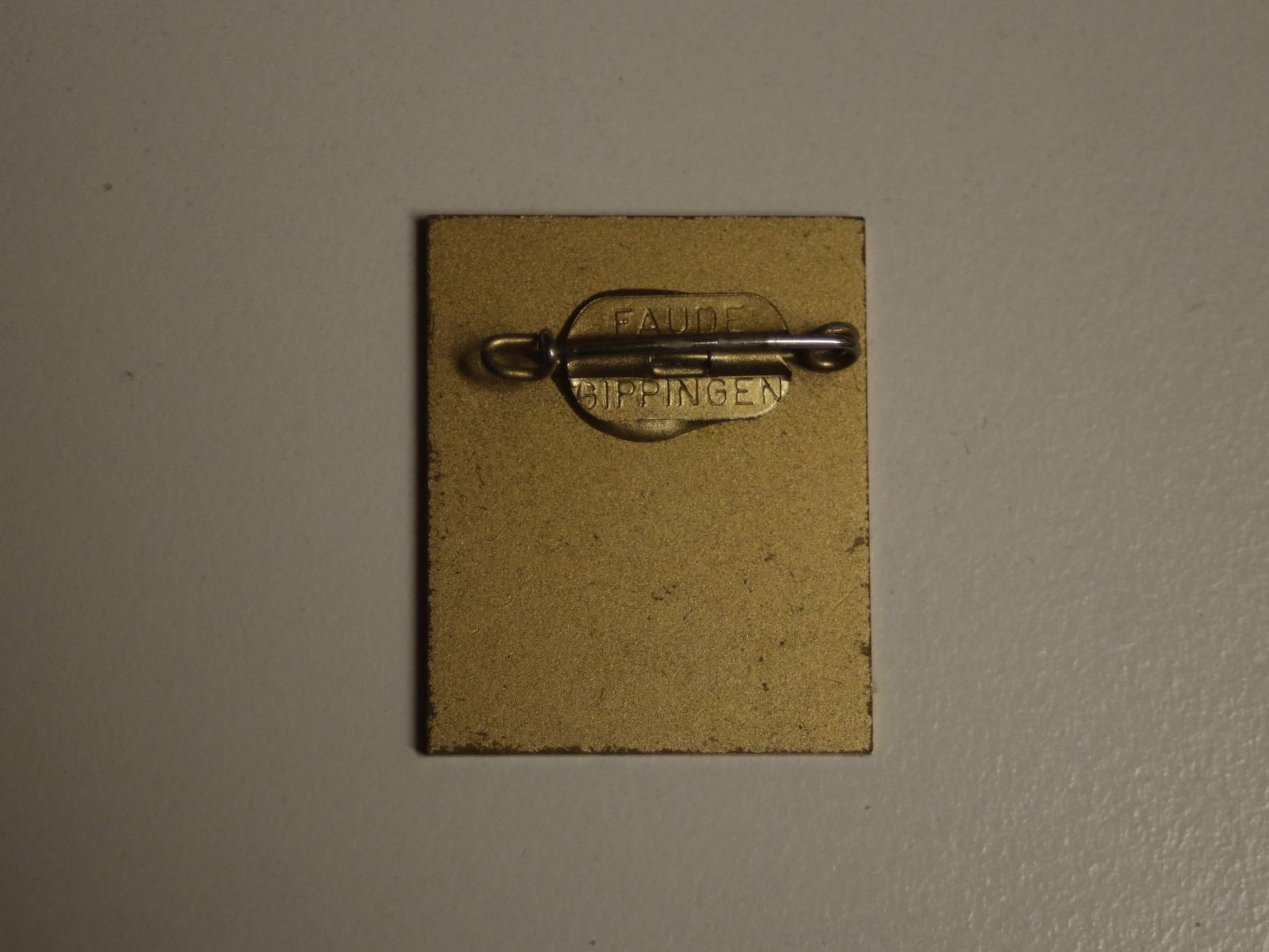 Placchette & Badge: Pin – Usato da Zofingen venduto da dodolino65 1