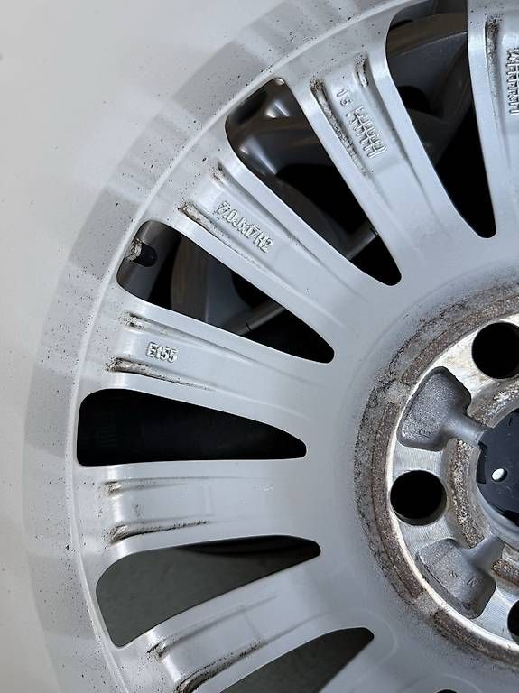 Pneus & Kompletträder: Roues Ford  – Gebraucht aus Ardon von jim_gq2q 2