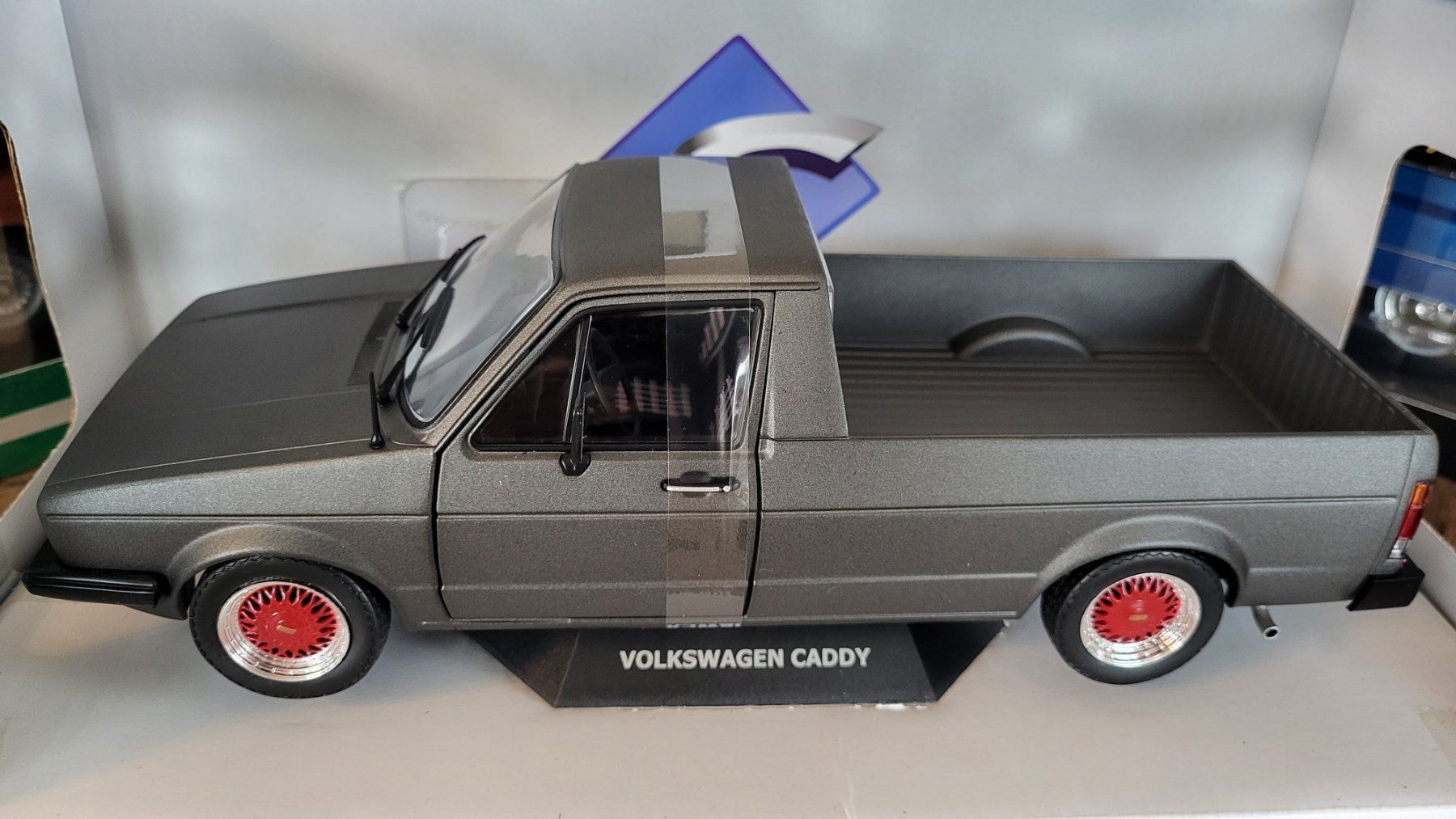 Solido Modellini d'auto: Volkswagen Caddy 1:18 Solido – Usato da Rothrist venduto da Juana5