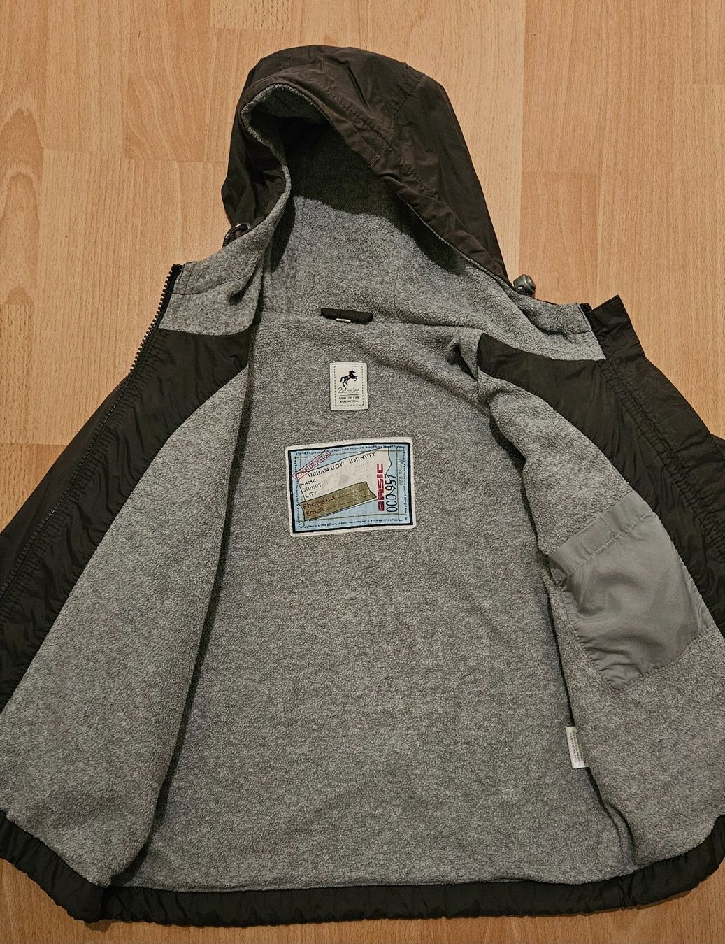 Giacche & Cappotti: Übergangs Jacke Kind Grösse 104 – Usato da Utzenstorf venduto da and_c8wy 1