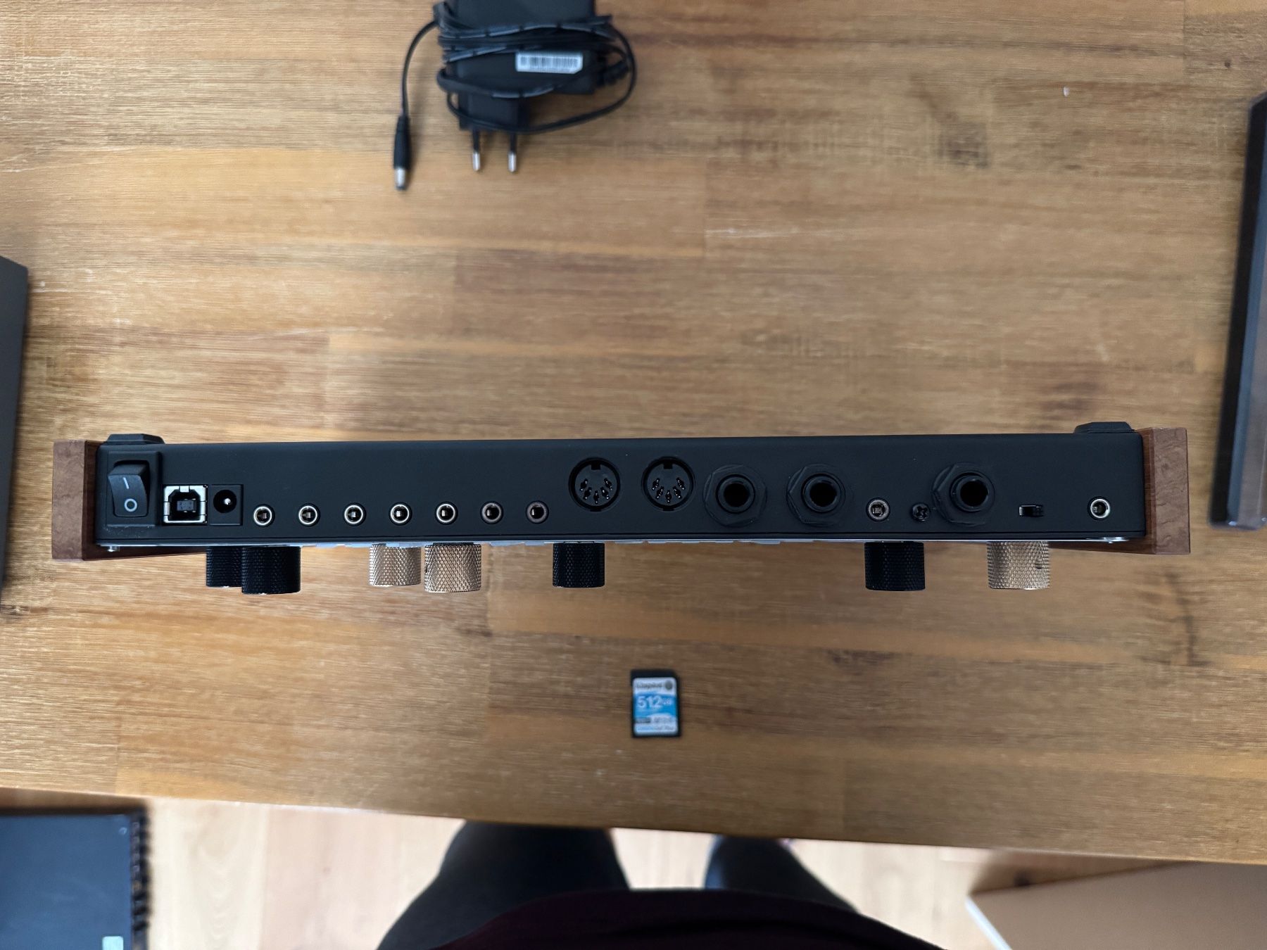 Strumenti musicali: Synthstrom Deluge OLED – Synth, Sampler & Sequencer – Usato da Auenstein venduto da Adrianwisard71 4