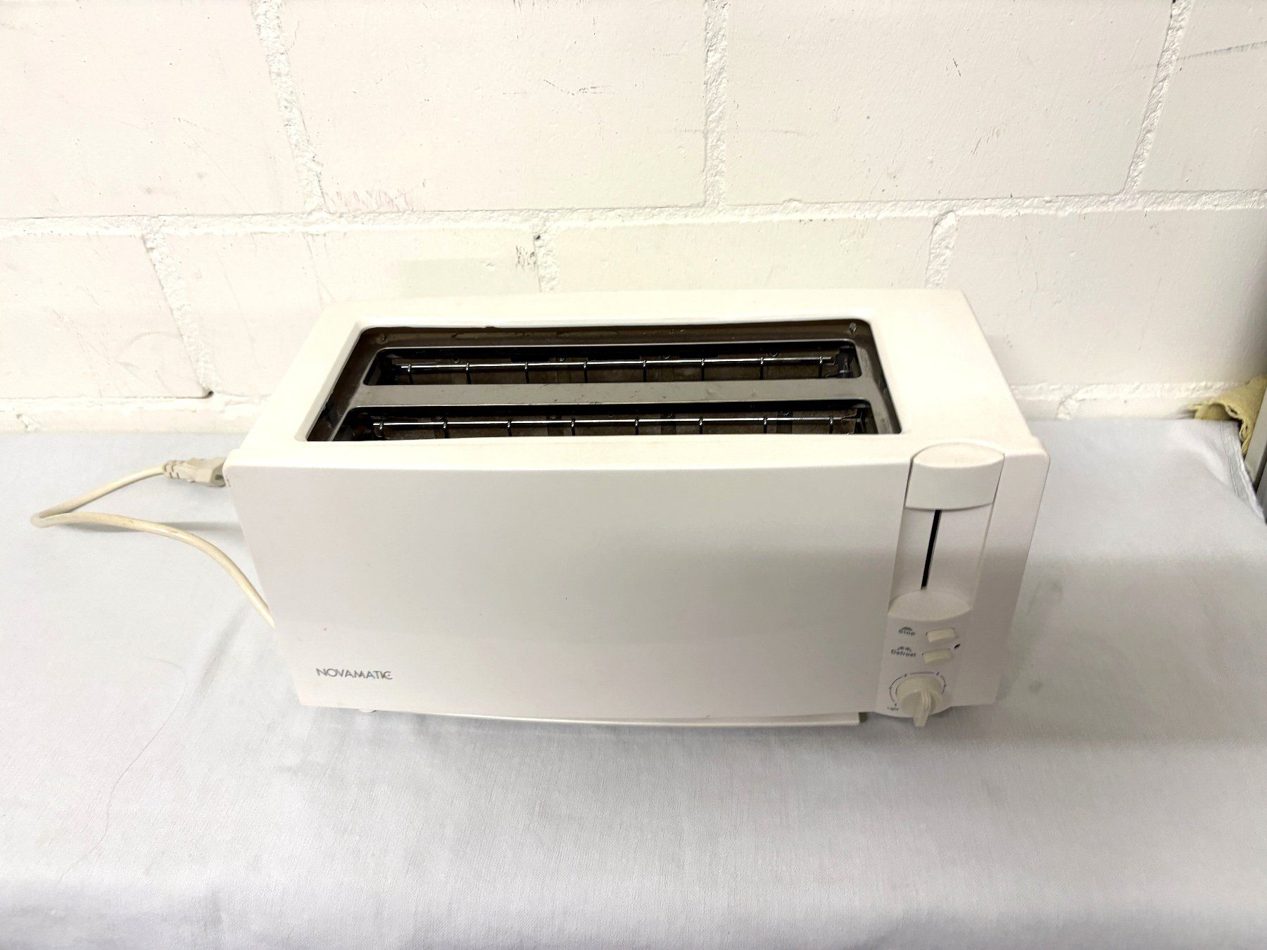 Fust Elettrodomestici da cucina: Toaster Marke NOVAMATIC – Usato da Glattbrugg venduto da Ariel012 3