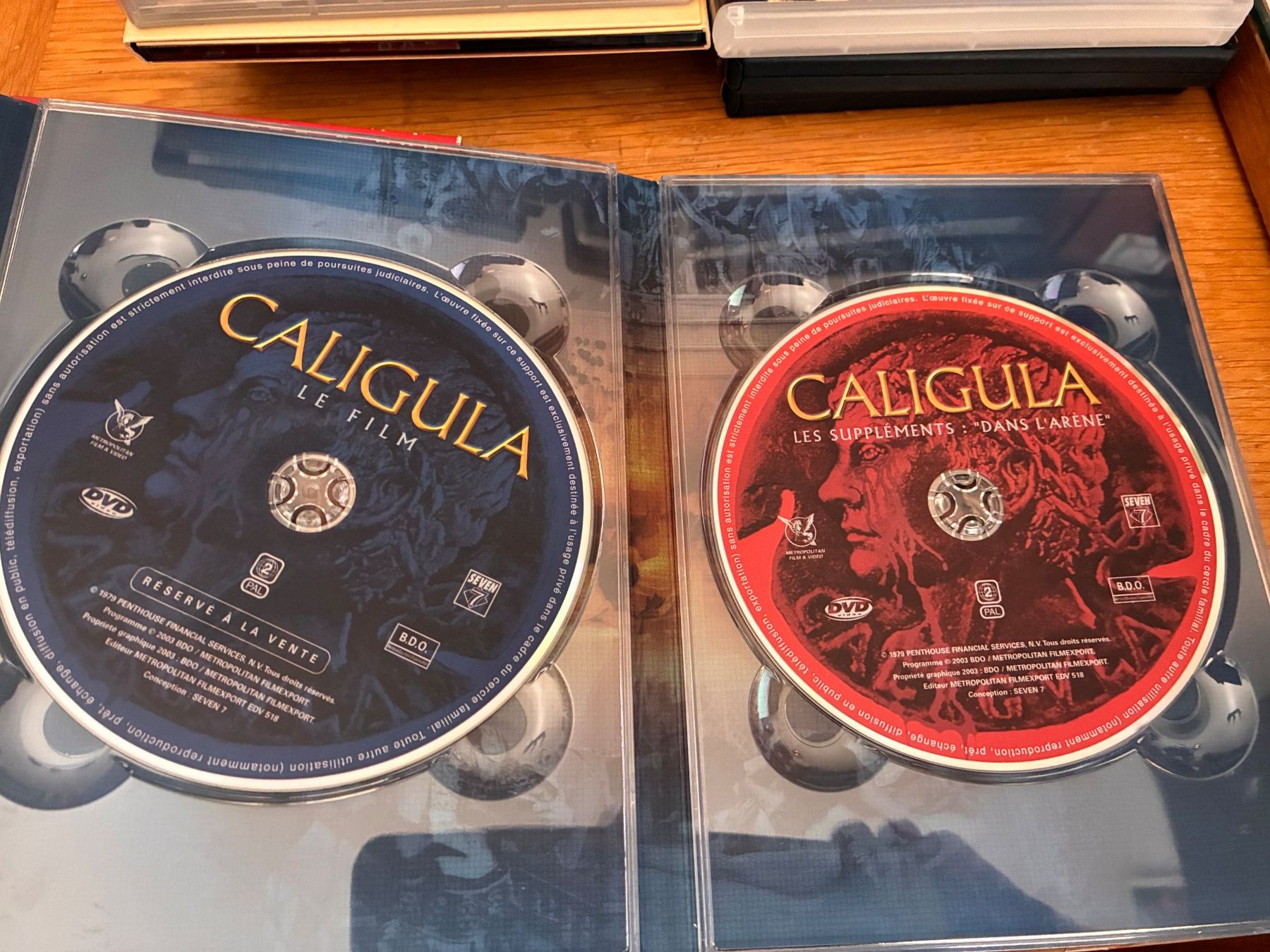 Tous les DVDs: Caligula (1979, DVD, Malcolm Mcdowell) – D'occasion à Vevey par zecollector 2