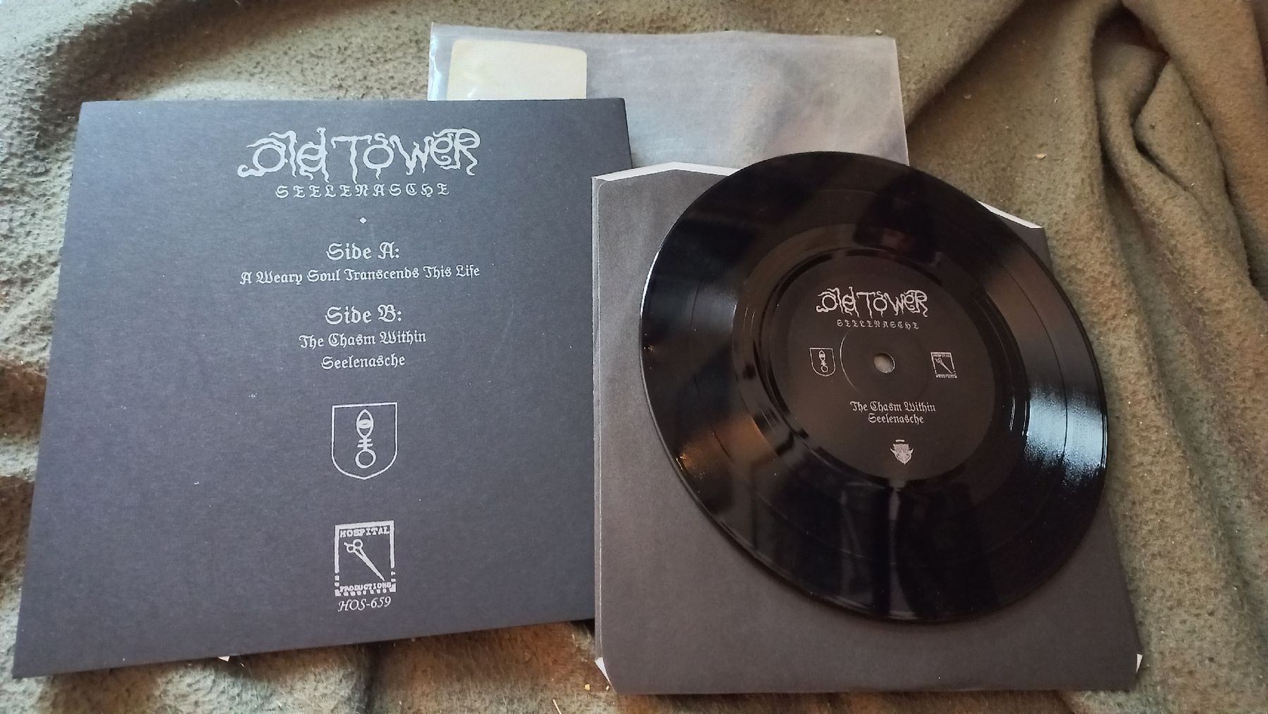 Schallplatten: Old tower-Seelenasche 7" Single Vinyl Dungeon Synth  – Gebraucht aus Olten von Donatello1984 1