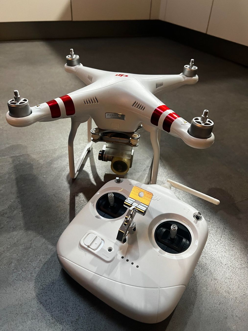 DJI RC Modellbau: DjI Phantom 3 – Gebraucht aus Brittnau von