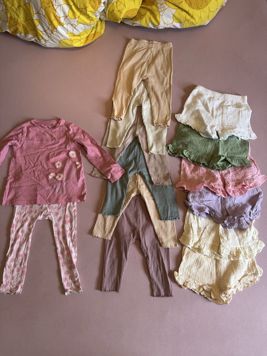 Lotti & Set di vestiti: Kinderkleider Paket Grösse 80-86 – Usato da Horgen venduto da mel_d6rp 1
