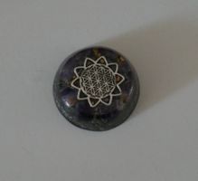 Orgonit mit Amethyst, 4 cm Durchmesser