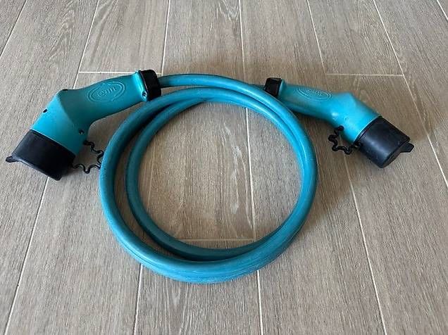 Kabel: Câble de recharge – Gebraucht aus Crissier von Schtonic