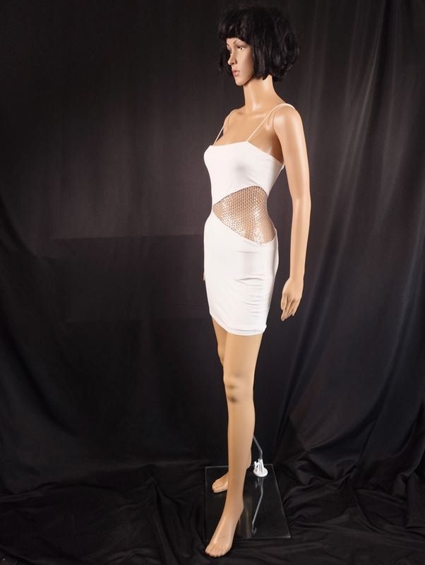 Robes: SUPERDOWN weisses Minikleid Gr. XS – D'occasion à Schübelbach par Restwert_Schubelbach 3