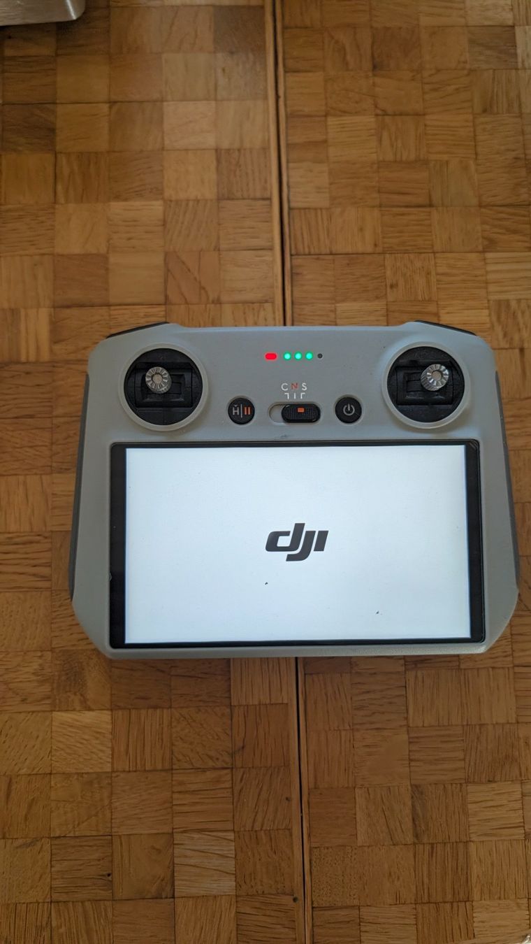 DJI Modellismo RC: Drohne DJI Mini 3 Pro mit Controller gebraucht Zustand – Usato da Matzingen venduto da autokappeler 2