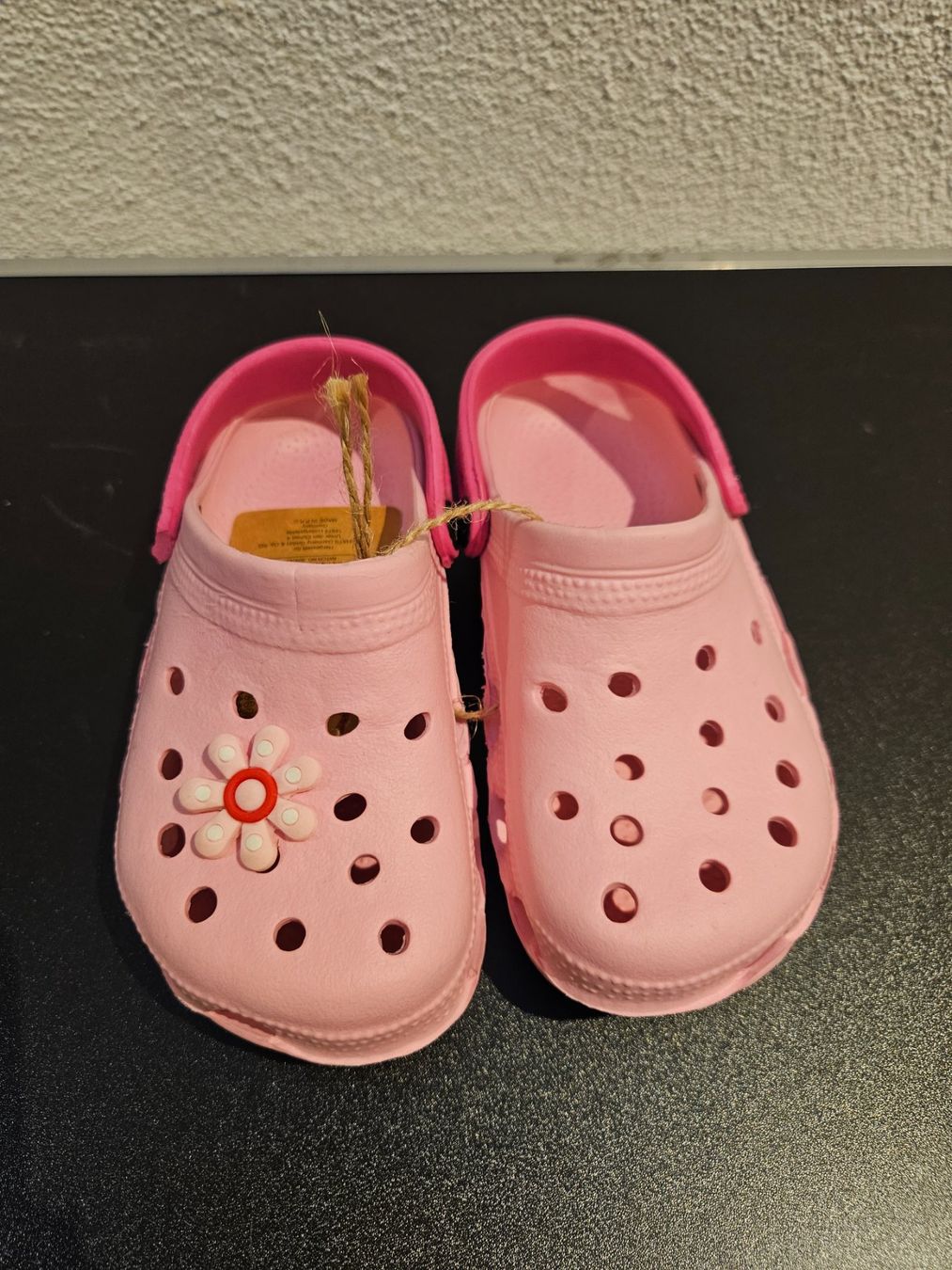 Scarpe da uomo: Neu - Hausschuh / Gartenschuh Gr. 28 – Nuovo e nell'imballaggio originale da Dagmersellen venduto da Jarsetz_Restposten