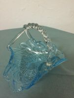 Coupe ajourée bleue en verre de Portieux
