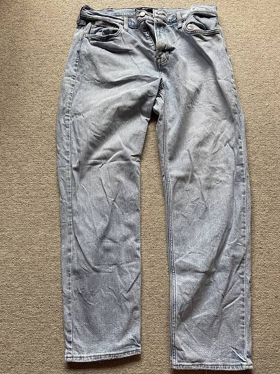 Jeans: Hollister Baggy Jeans – Usato da Davos Glaris venduto da noa_59j8 1