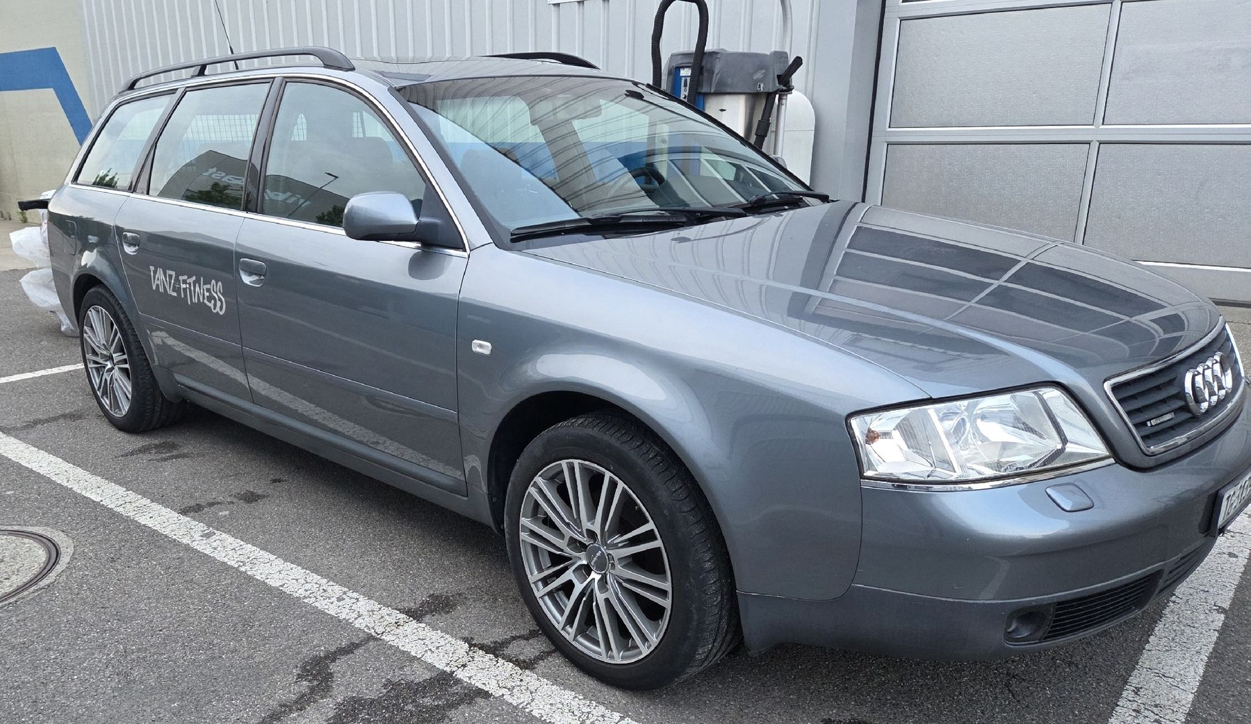 Audi Autos: Audi A6 Avant 2.8 Quattro  Automat/Youngtimer/Oldtimer – Gebraucht aus Adliswil von Ducatisti77 2