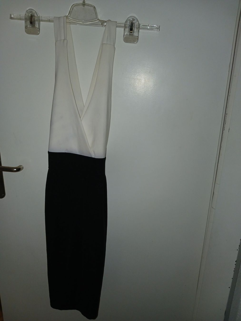 Vestiti: Kleid mit Kreuz Rückenausschnitt – Usato da Zürich venduto da moniigaga 1