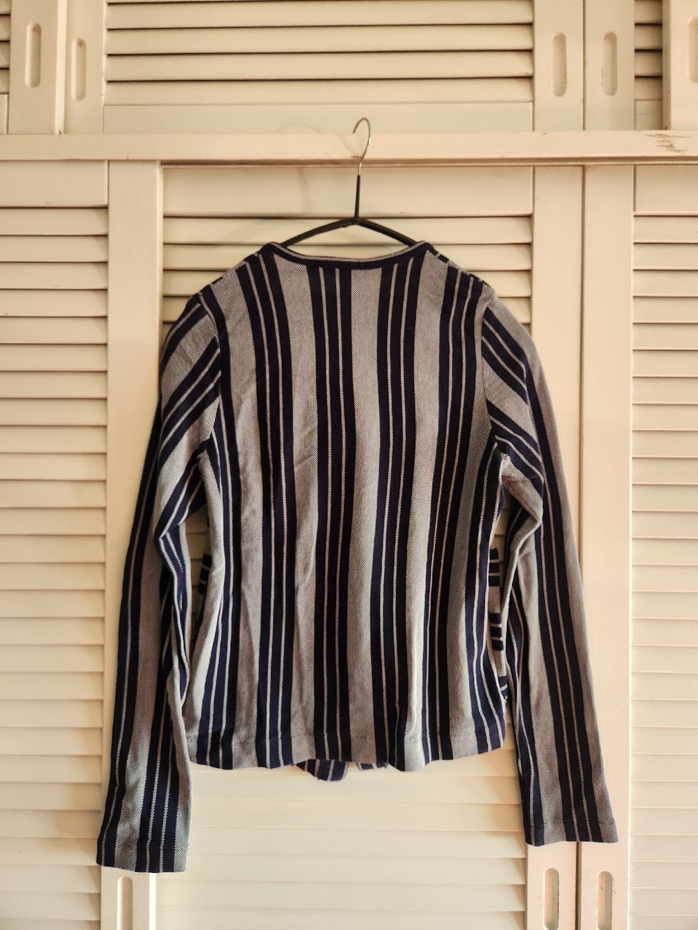 Comme Des Garcons Pullover & Sweatshirts: Comme des Garçons pull gris et bleu – Gebraucht aus Lausanne von man_rw9q 1
