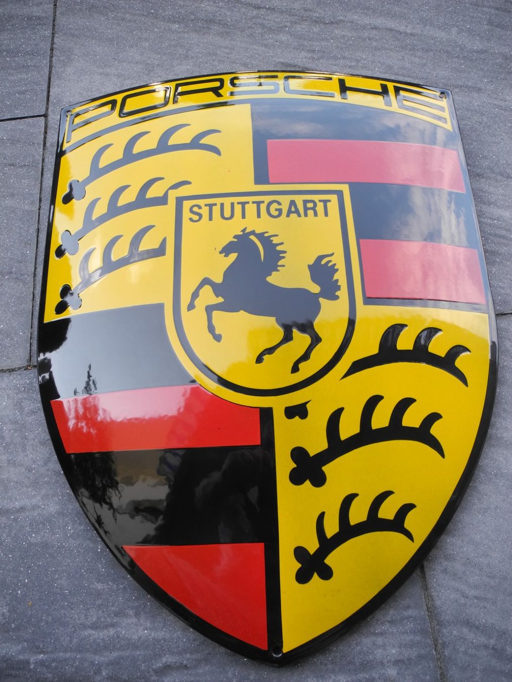 Porsche Schilder: GROSSES PORSCHE EMAILSCHILD – Neu (gemäss Beschreibung) aus Reinach AG von Huckleberrysix