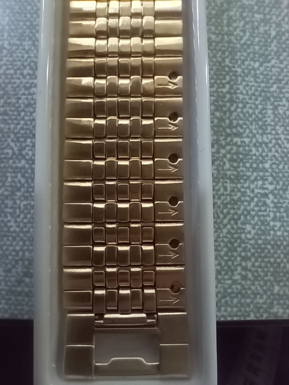 Armbänder & -reifen: NOS, Goldiges Uhrenarmband Salamander Logo BA 18mm – Neu (gemäss Beschreibung) aus Basel von kim_872m 6