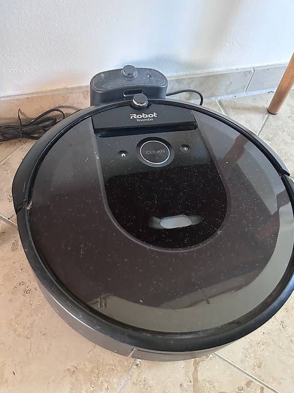 Staubsauger & Zubehör: Robot Roomba i7 – Gebraucht aus Zürich von sho_9z5j