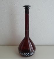 6 Messkolben aus Braunglas, 100, 250 und 500 mL, Top-Zustand