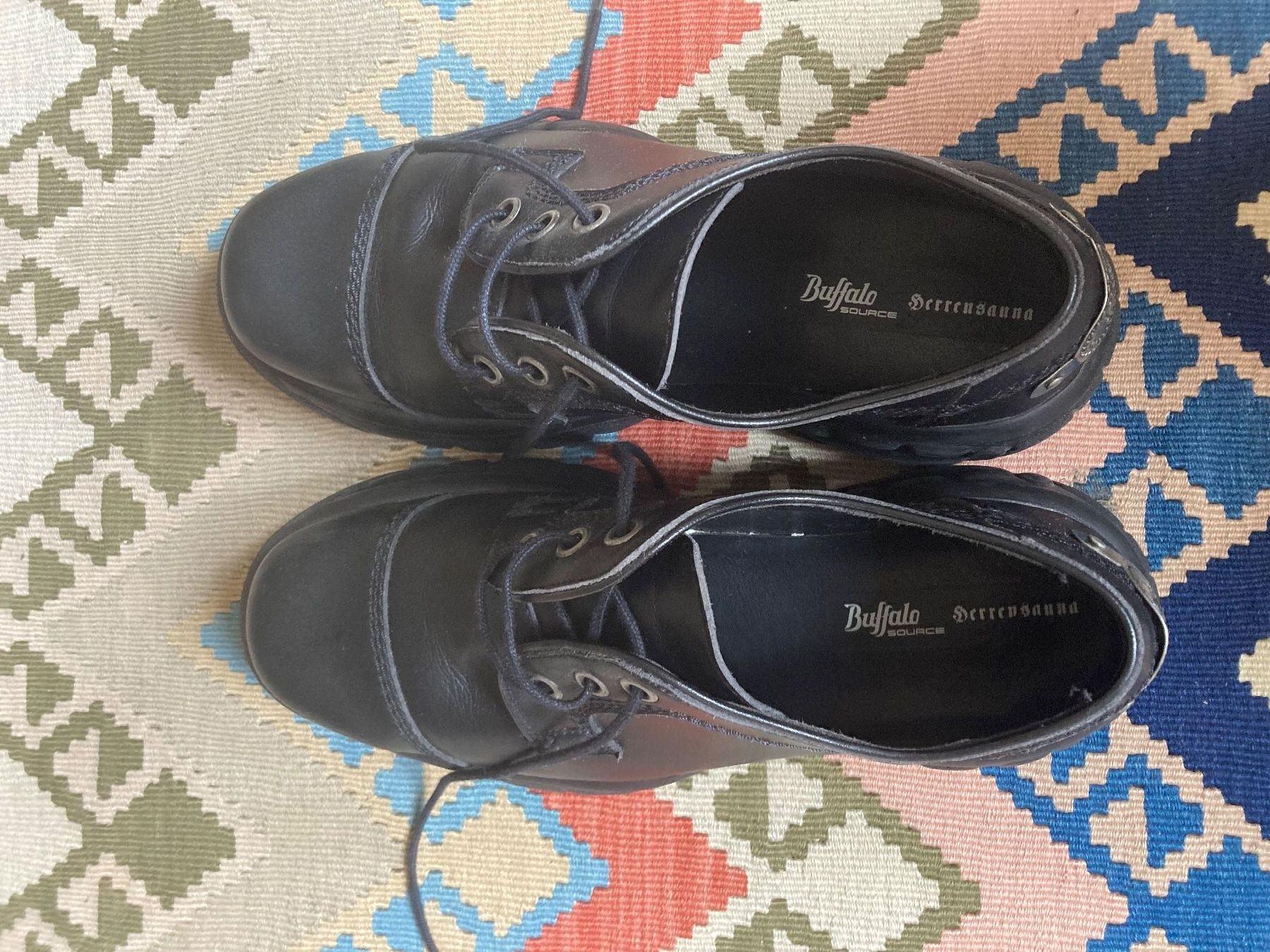 Buffalo Scarpe da uomo: Buffalo Herrensauna Schuhe Gr. 46 – Usato da Basel venduto da clmsfir 2