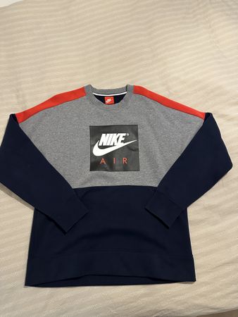 Nike Sweater