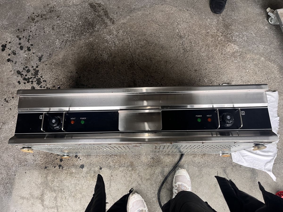 Griglie: Professionelle Grillplatte! – Usato da Lütschental venduto da Cisco3124 1