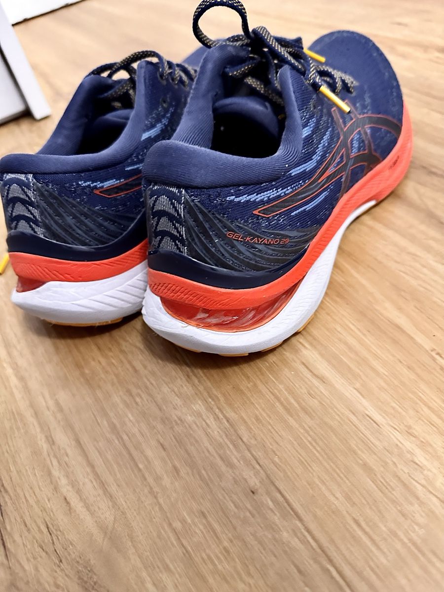 Asics Herrenschuhe: ASICS Performance Gel-Kayano – Gebraucht aus Kriens von Ileriadiamore 3