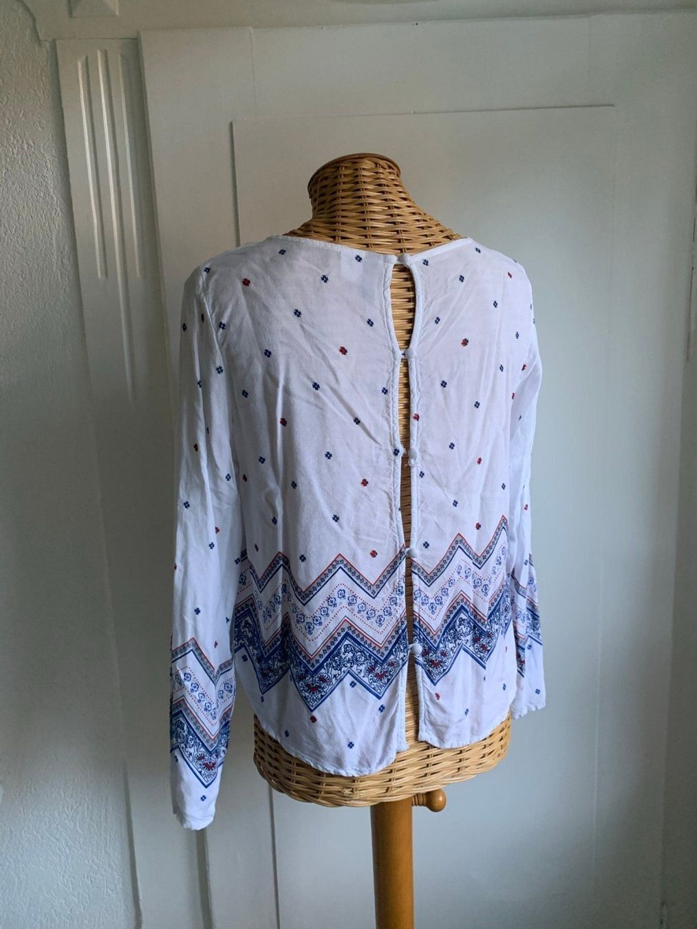 H&M Blusen: Blusenoberteil weiss gemustert - 36 – Gebraucht aus Zürich von Diazaio 2