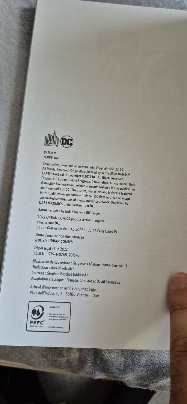 Fumetti: BATMAN TERRE-UN DC COMICS RÉCIT COMPLET BD FRANÇAIS 2022 – Usato da Grand-Lancy venduto da luc111 5