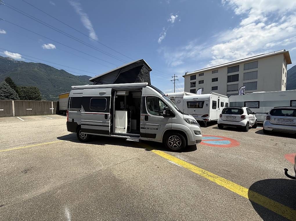 Veicoli da campeggio: Adria Twin Sport AUTOMATIC – Usato da S. Antonino venduto da Campertech 1