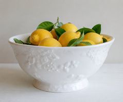 Lene Bjerre Schüssel mit floralem Blumenrelief - Ø 24 cm