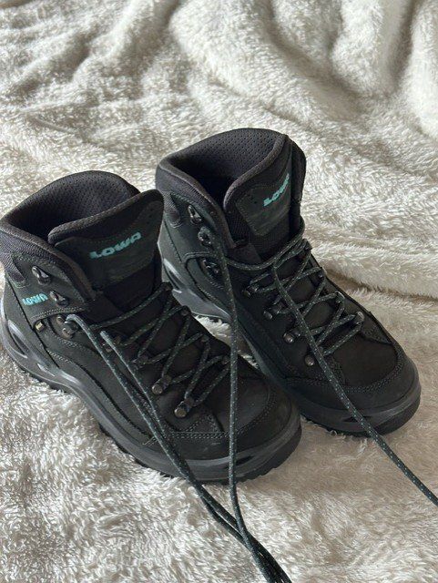 Lowa Chaussures femmes: Lowa Wanderschuh – Neuf (Voir description) à Grossdietwil par conniha