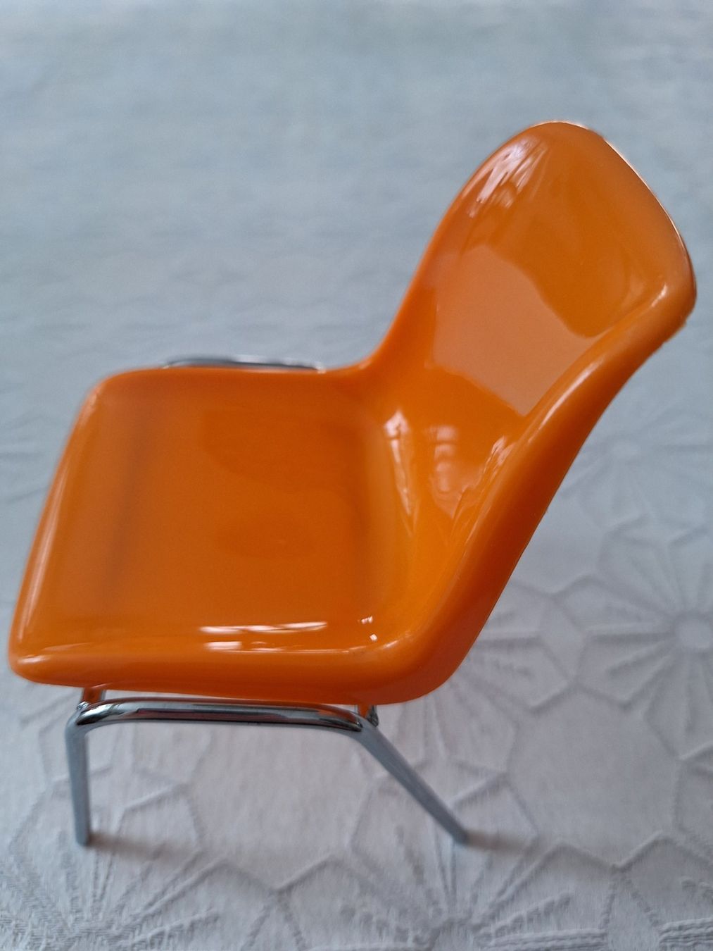Sedie: Miniatur Stuhl Orange – Usato da Turgi venduto da Markito0 2
