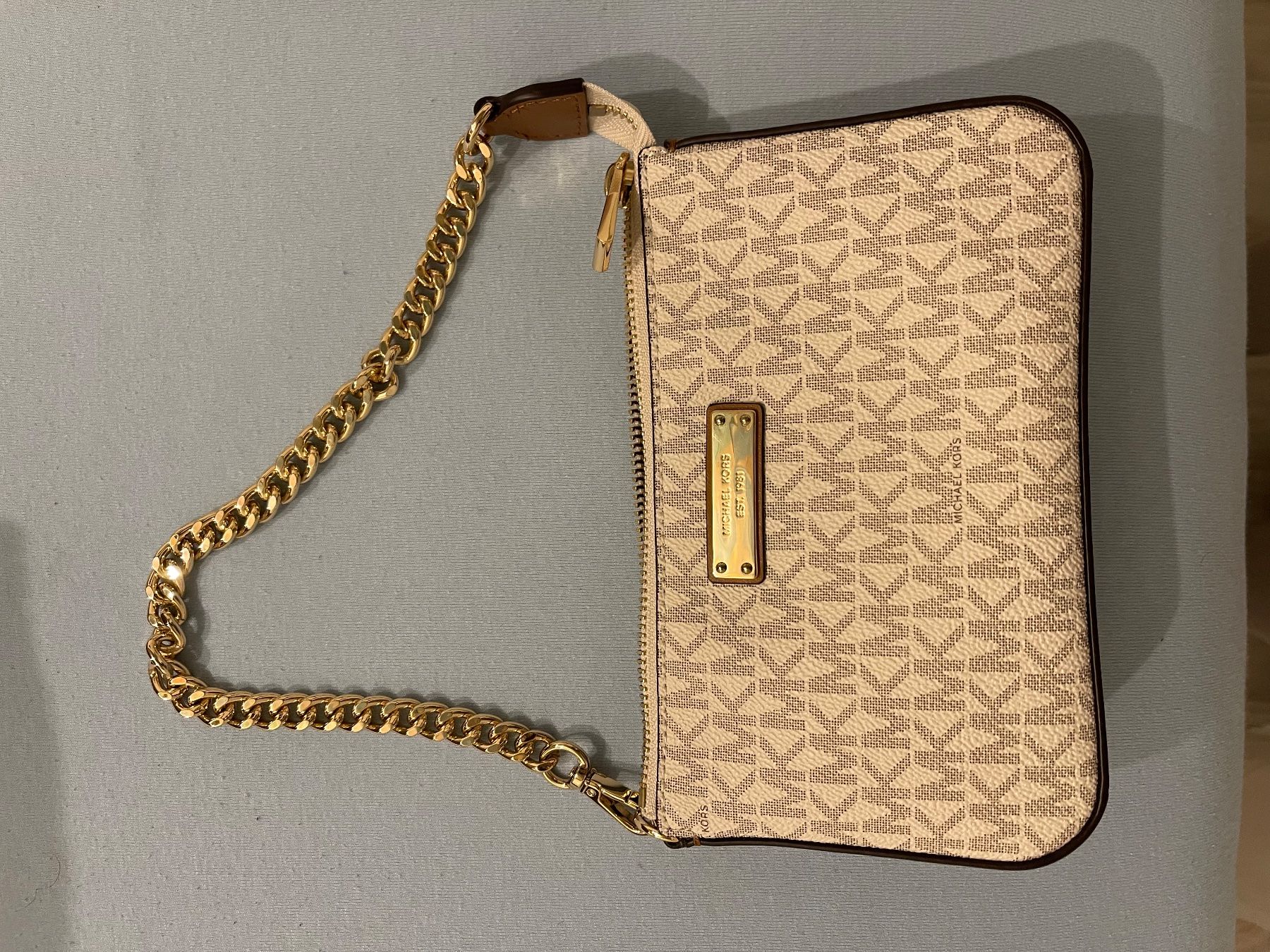 Michael Kors Sacs femmes: Michael Kors bag – D'occasion à Tramelan par adi_n5lb