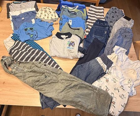 Kleiderpaket Junge Grösse 98